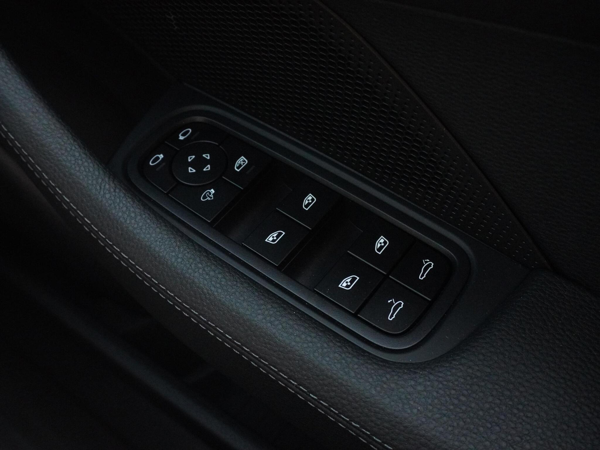 Porsche Panamera view 27