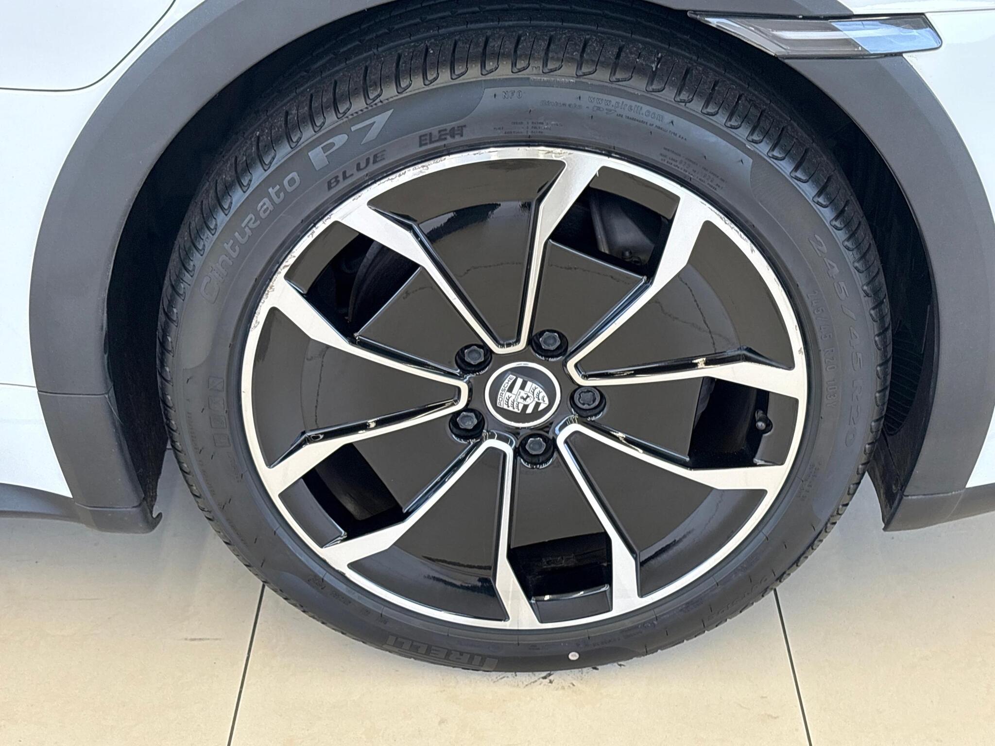 Porsche Taycan view 25
