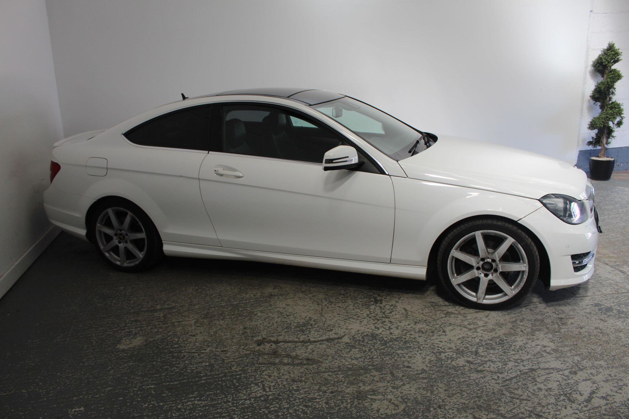 Mercedes-Benz C-Class view 4