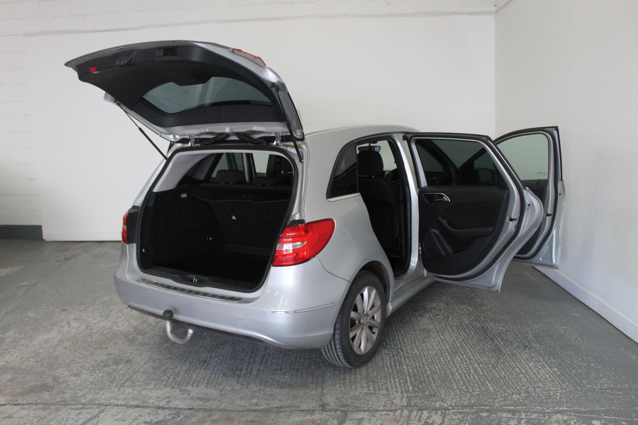 Mercedes-Benz B-Class view 20