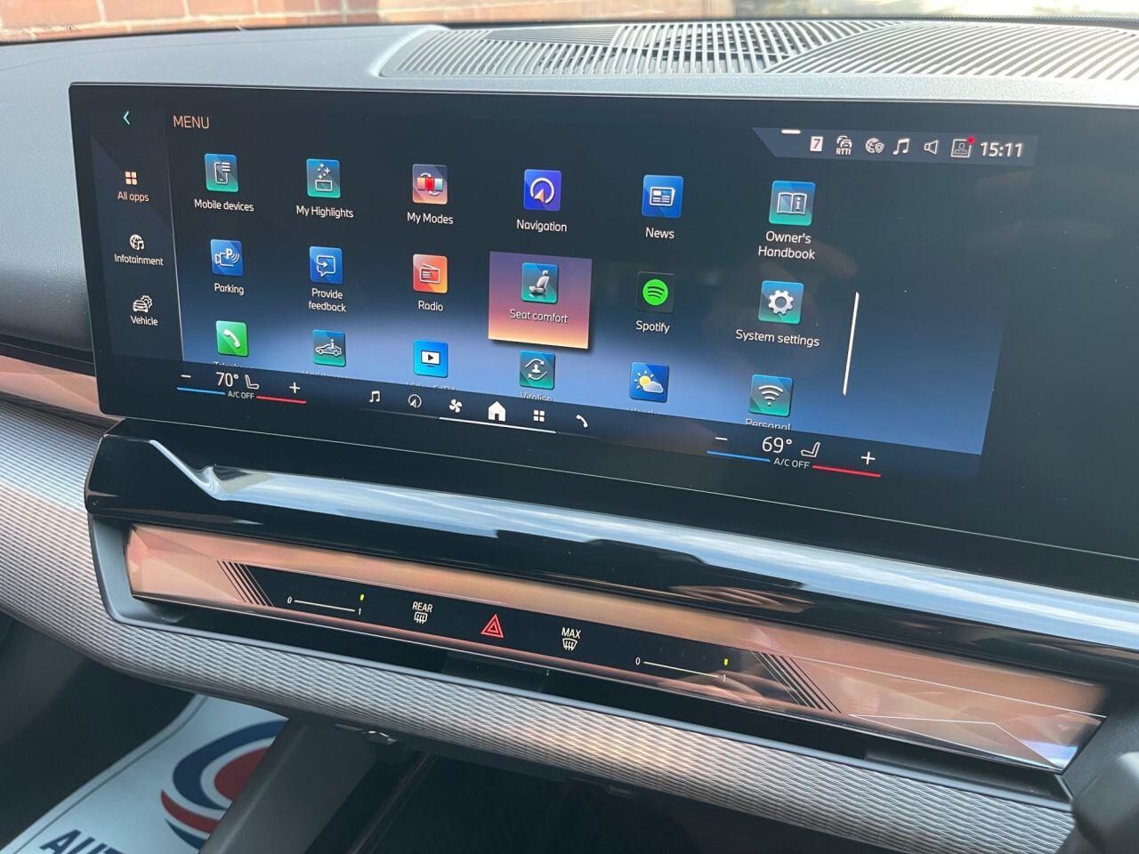 BMW 5 Series view 30