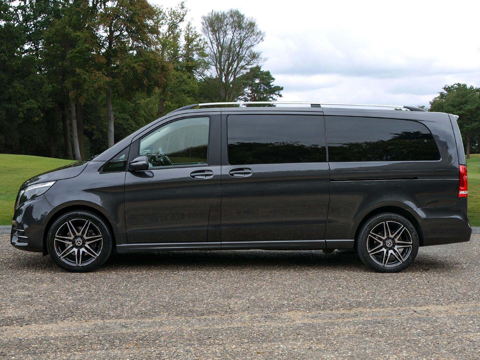Mercedes-Benz V Class view 3