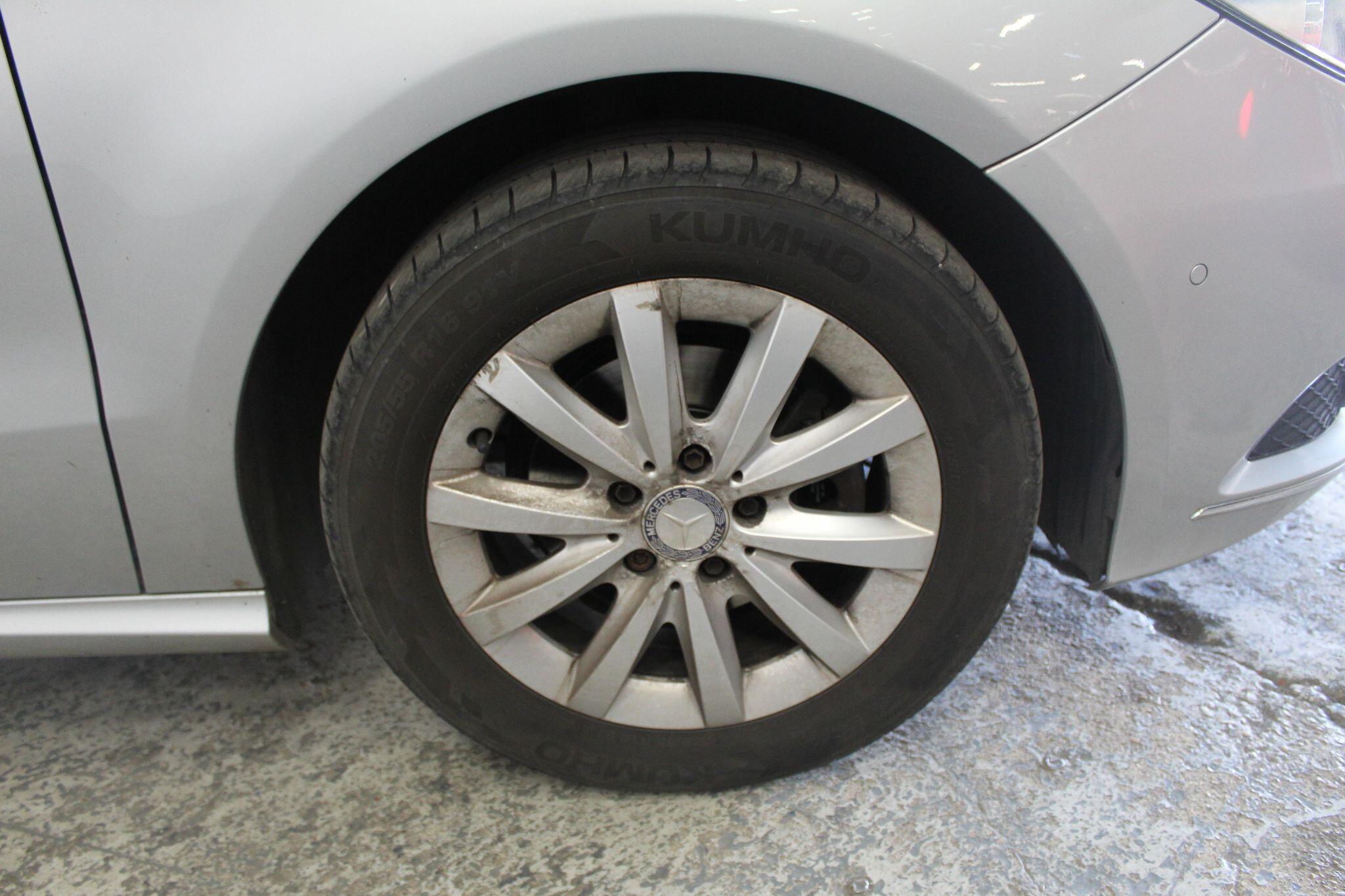 Mercedes-Benz B-Class view 52