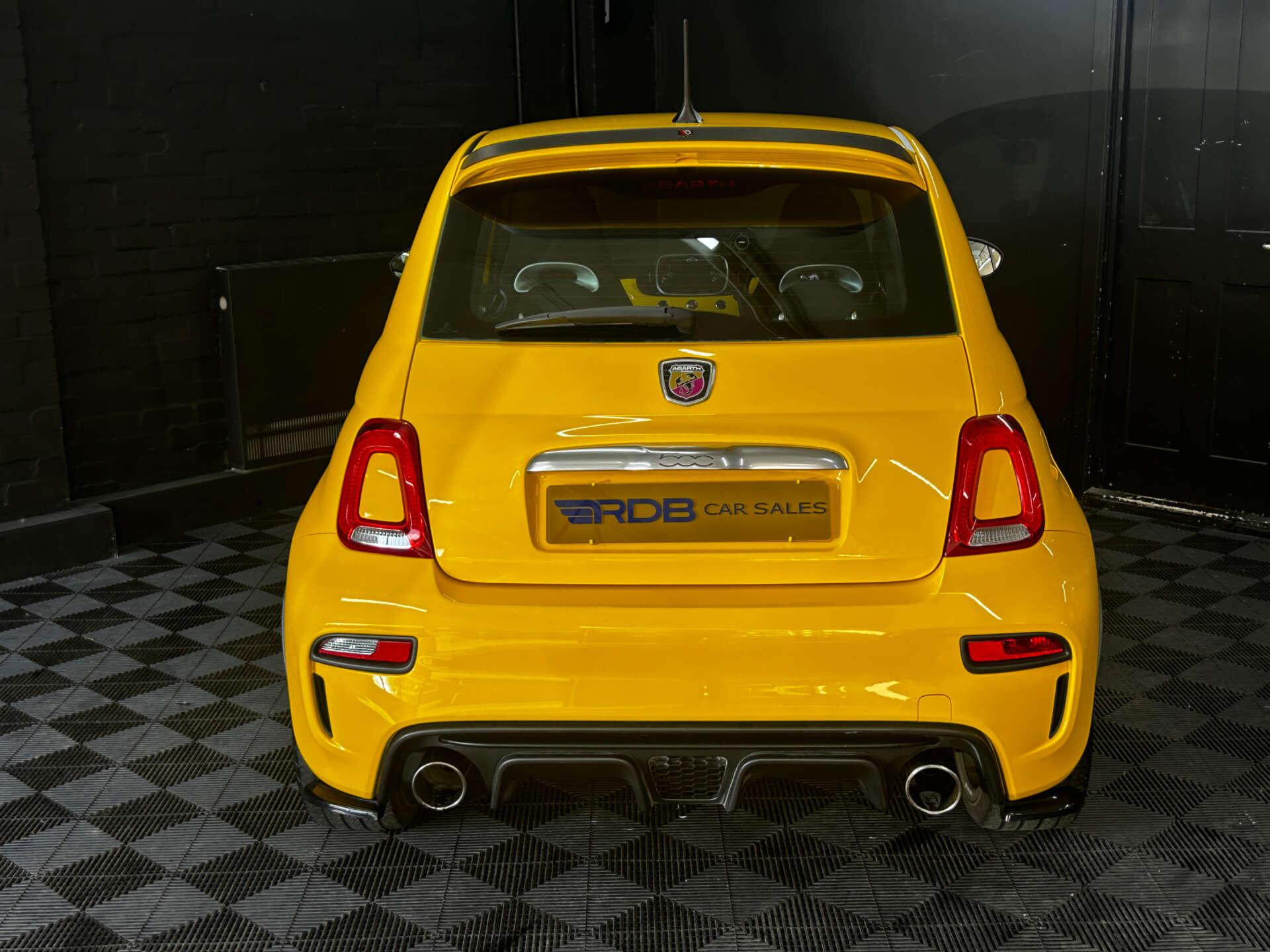 Abarth 595 view 24