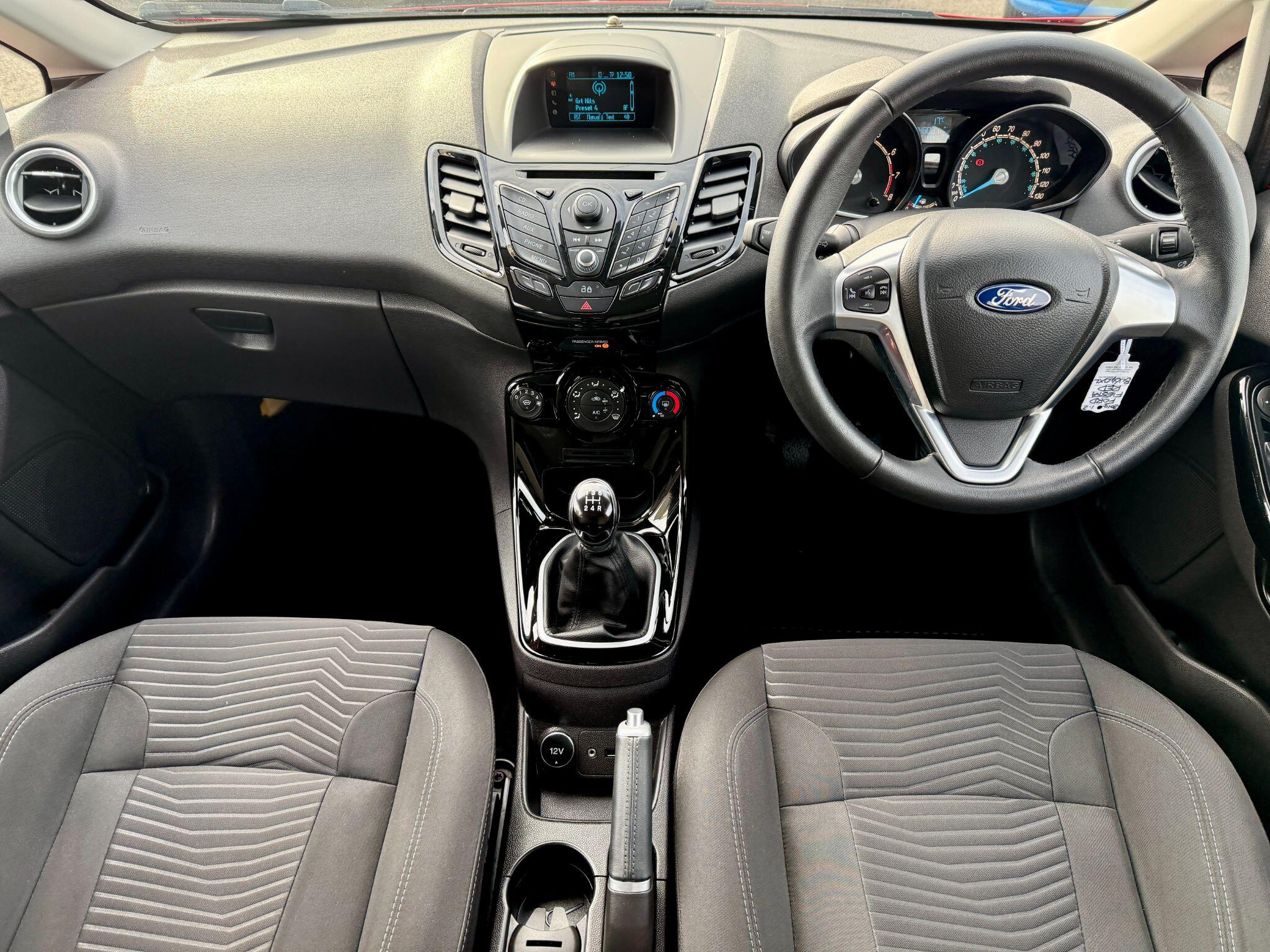 2014 Ford Fiesta image 5