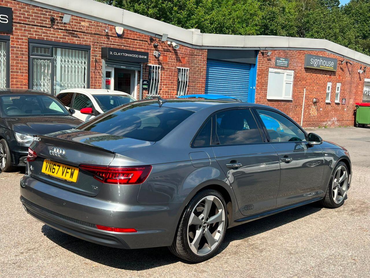 Audi A4 view 10