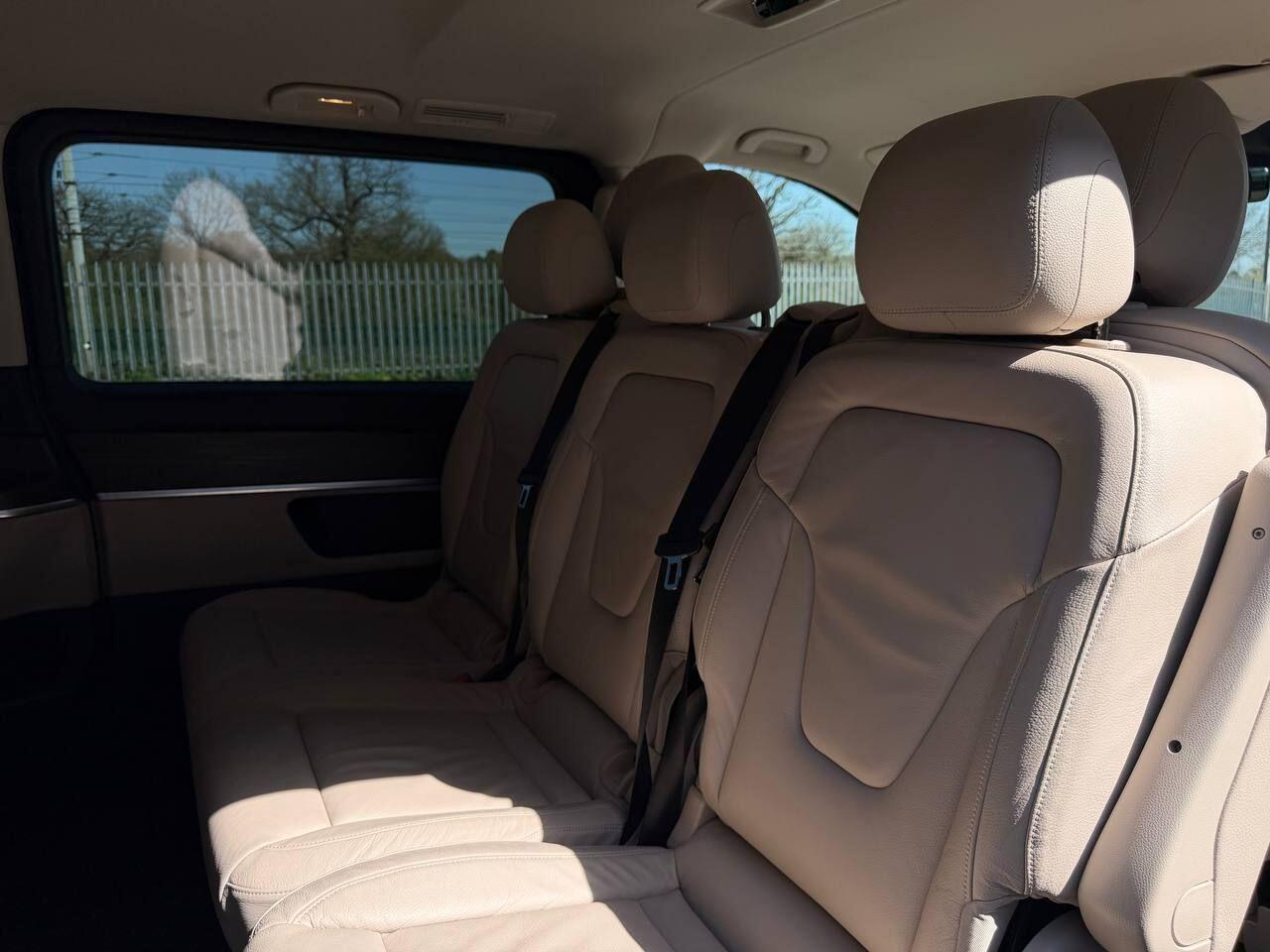 Mercedes-Benz V Class view 17