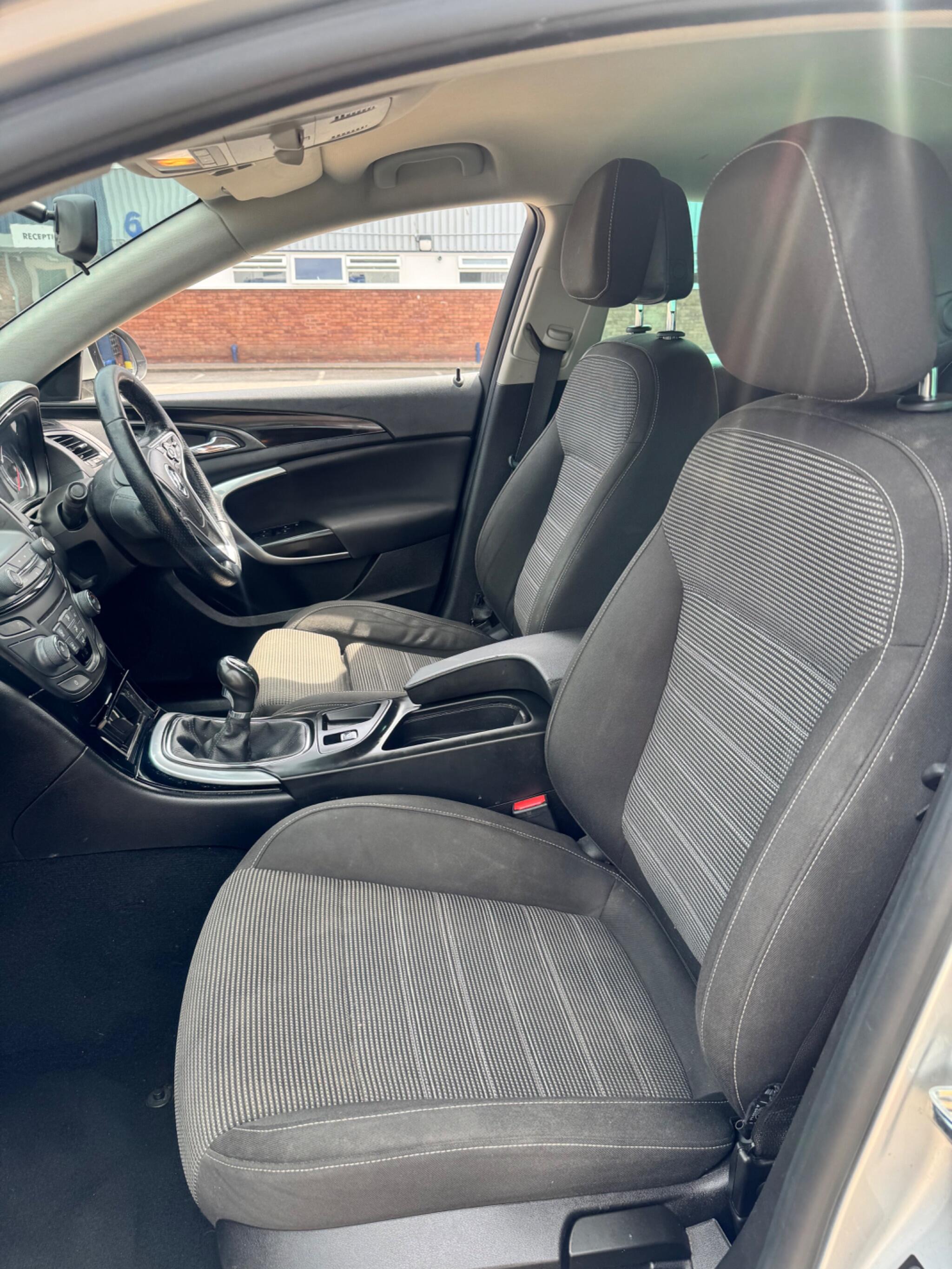 Vauxhall Insignia view 46