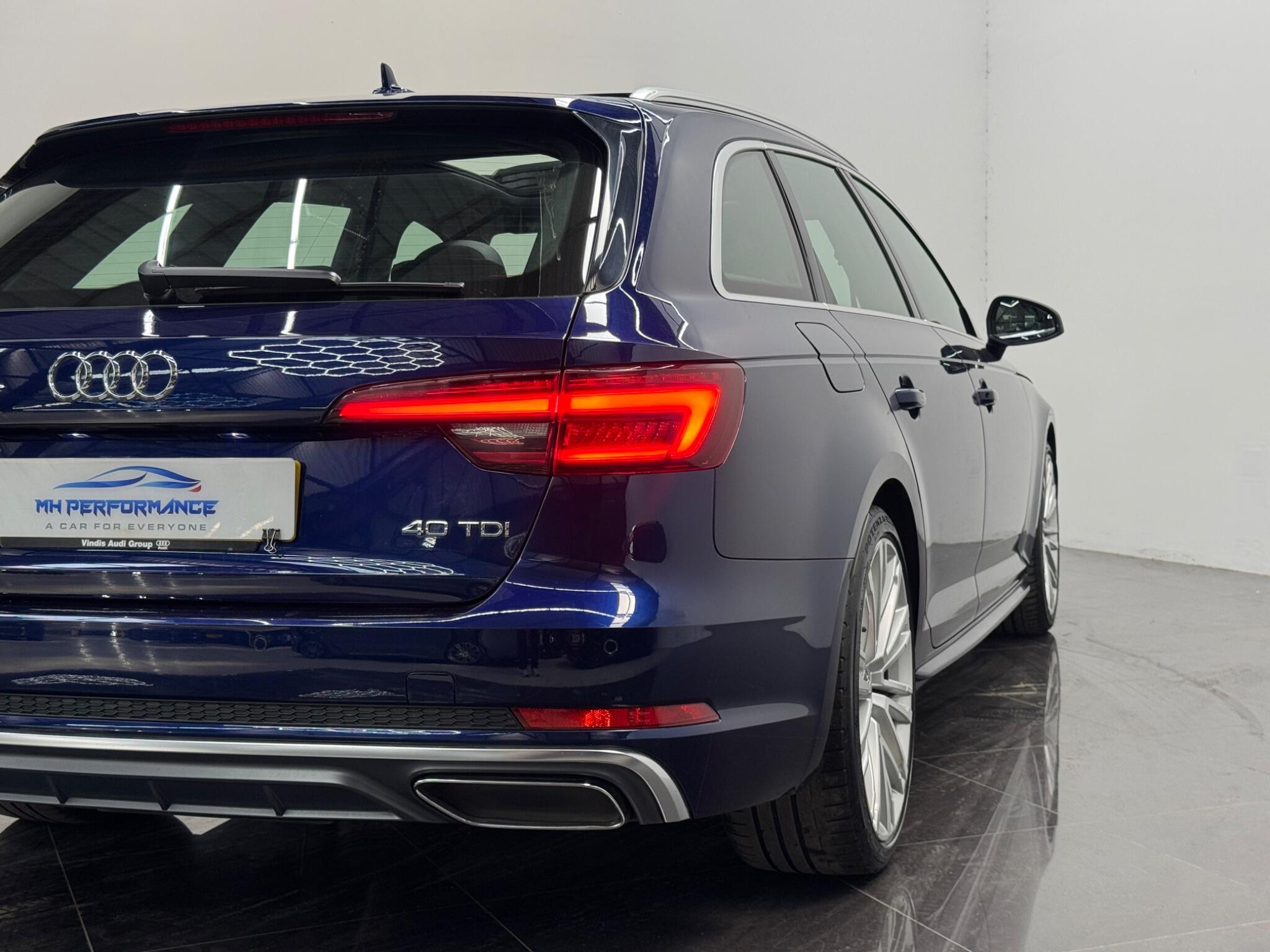 Audi A4 view 15