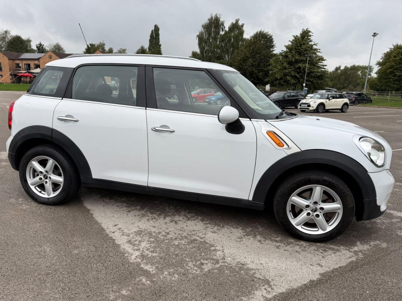 Mini Countryman view 5