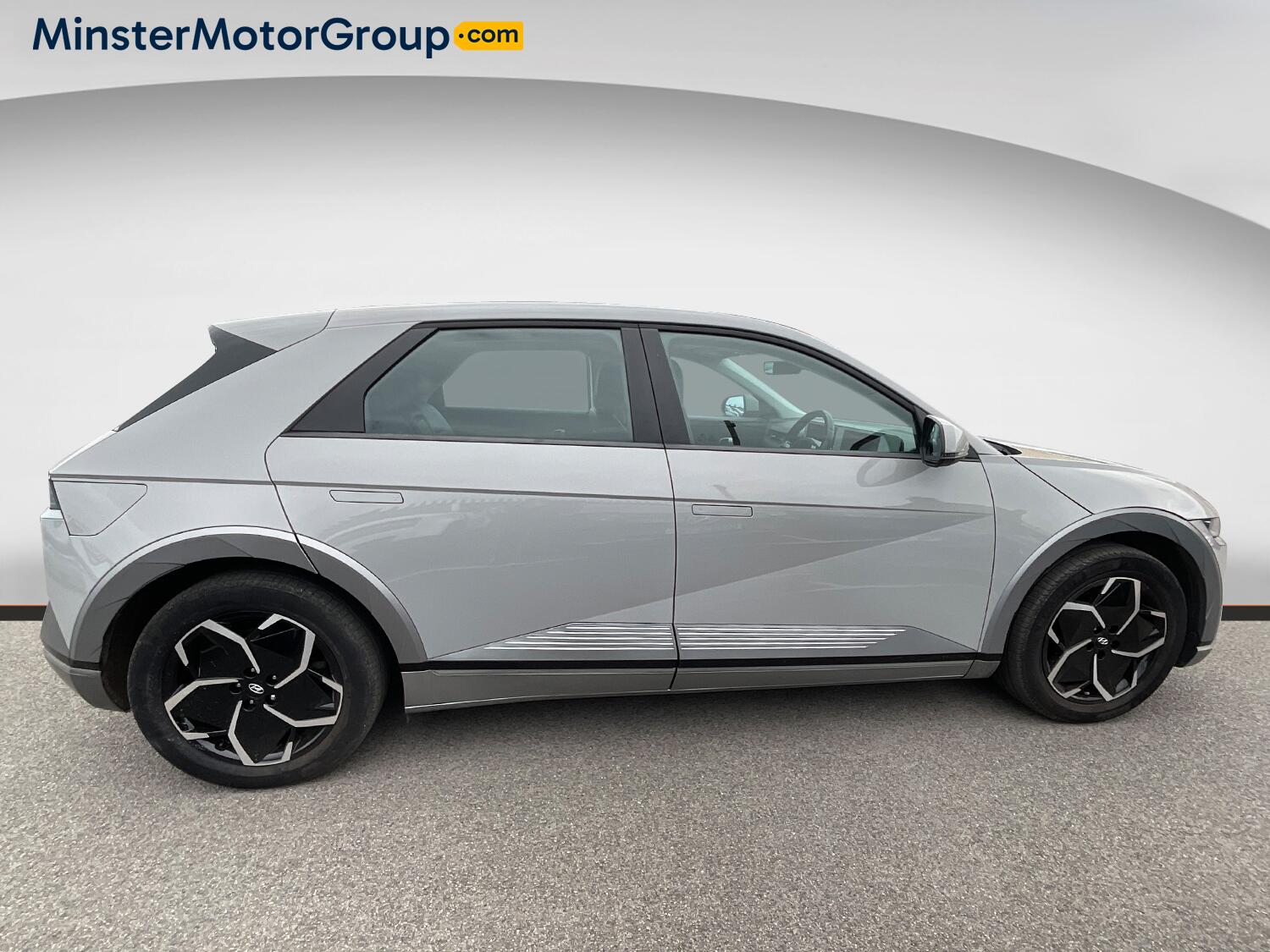 Hyundai Ioniq 5 view 2