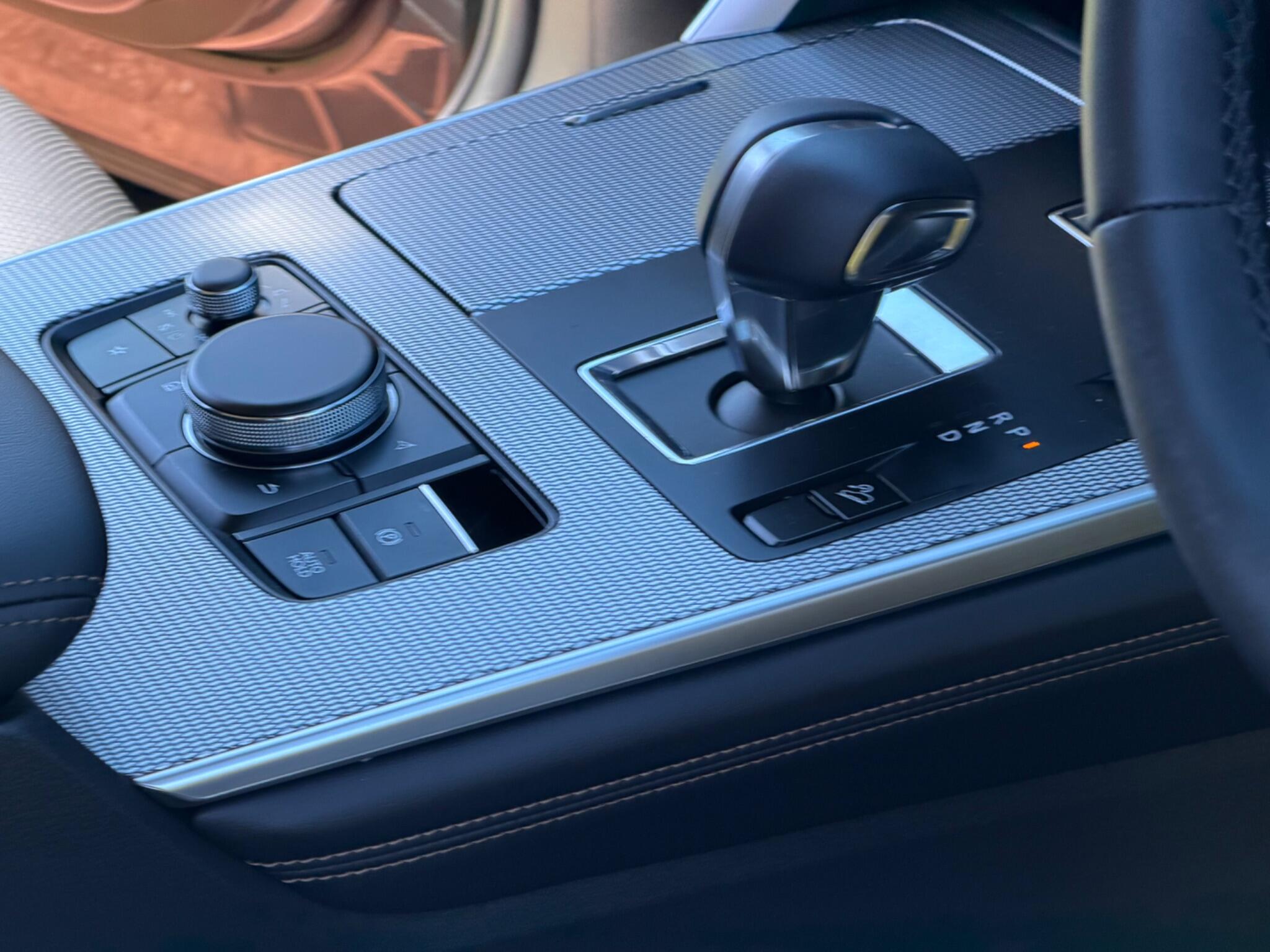 Mazda E-Skyactiv view 8