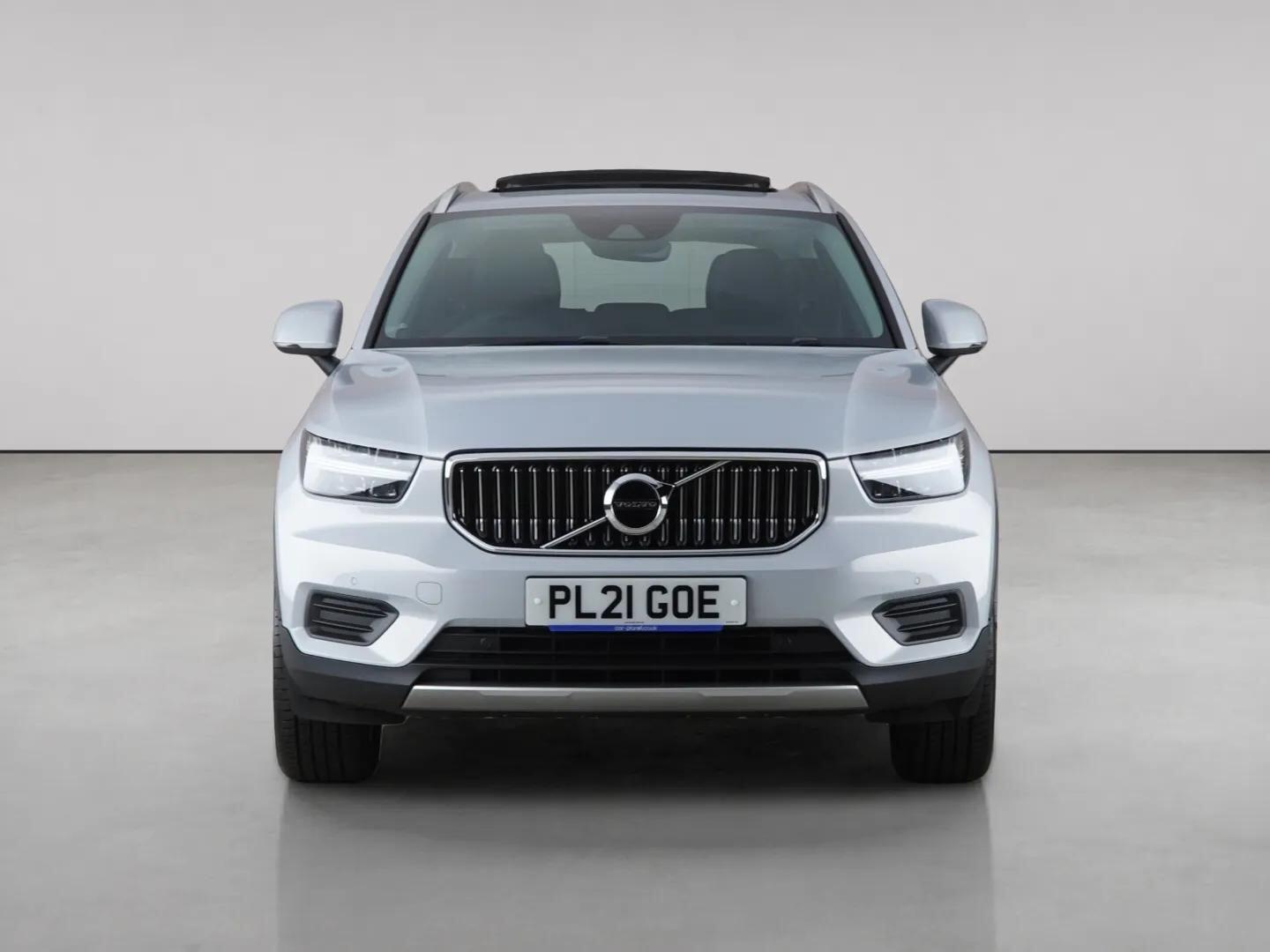 Volvo XC40 view 5