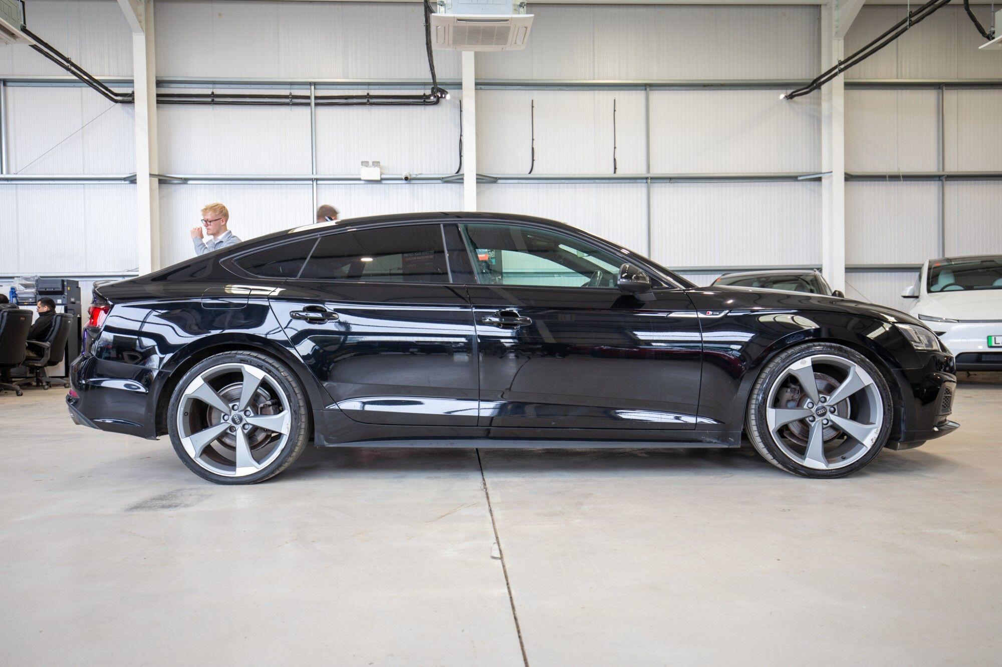 Audi A5 view 12