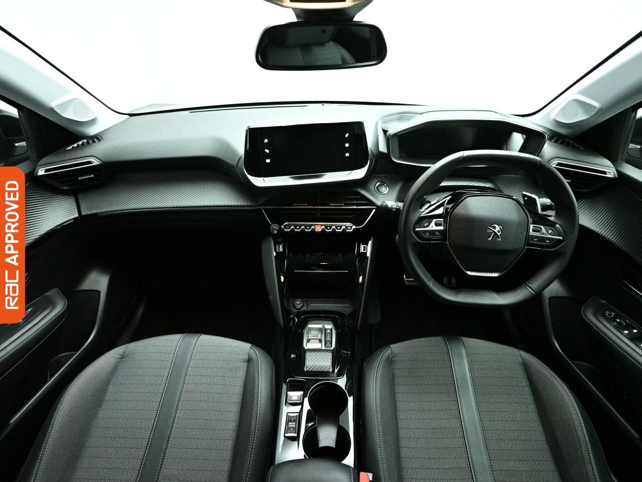 Peugeot 208 view 2