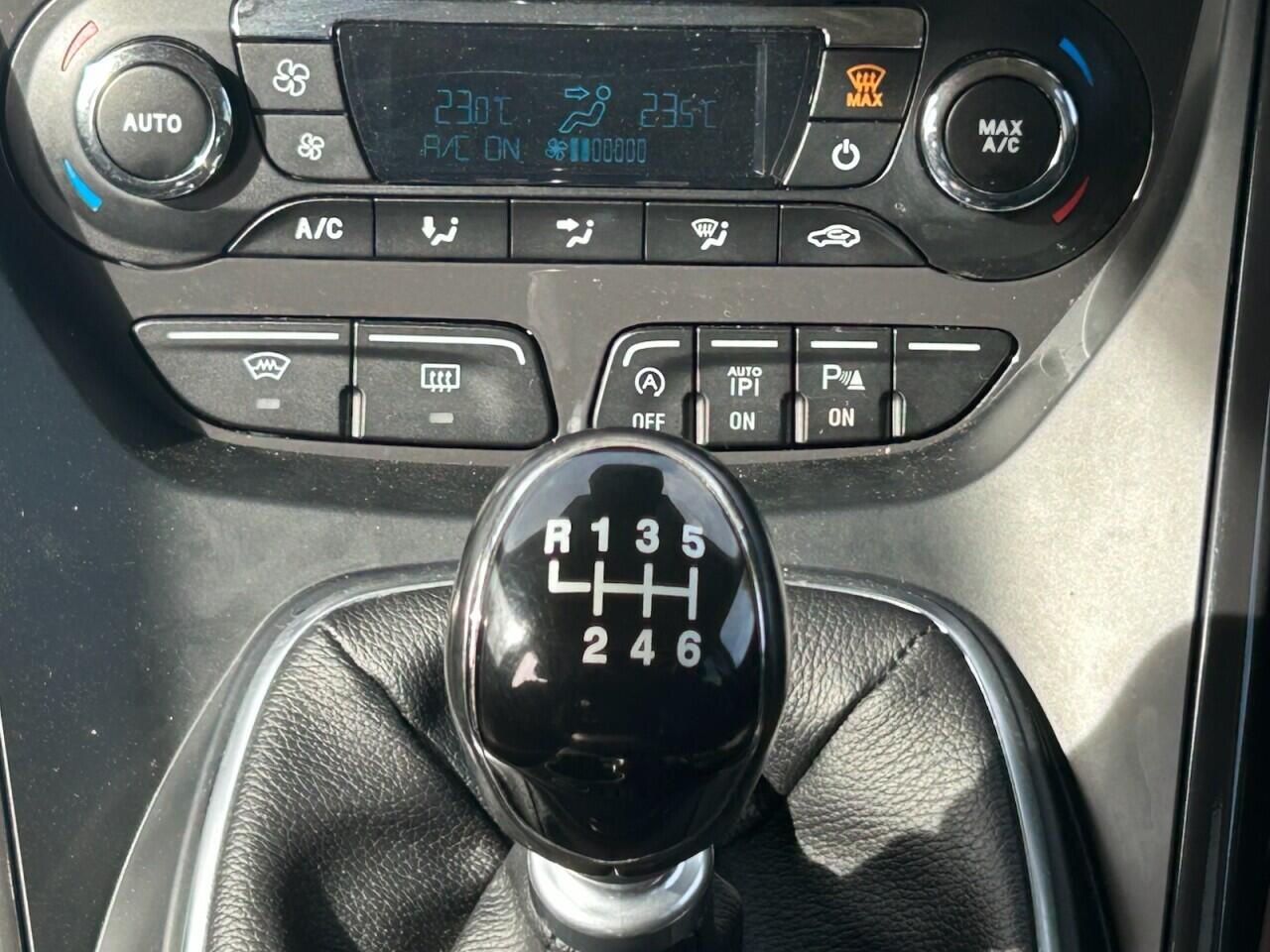 Ford Kuga view 26