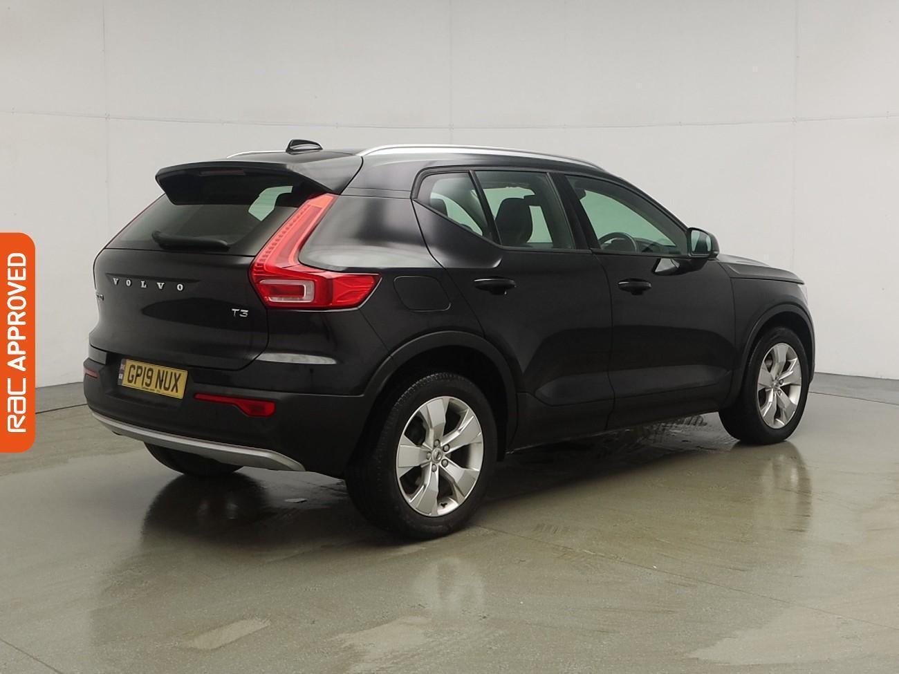 Volvo XC40 view 29