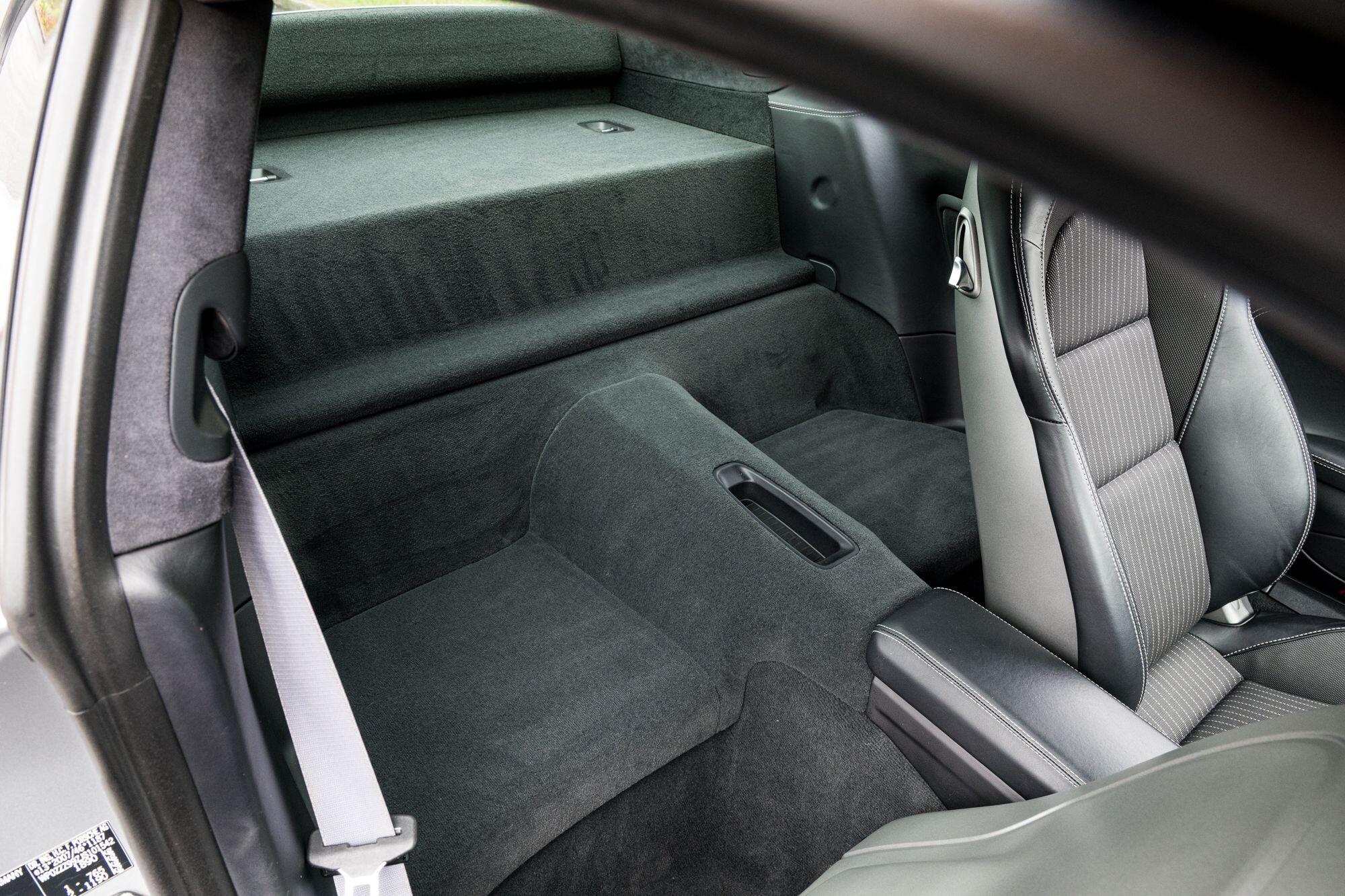 Porsche 911 view 37