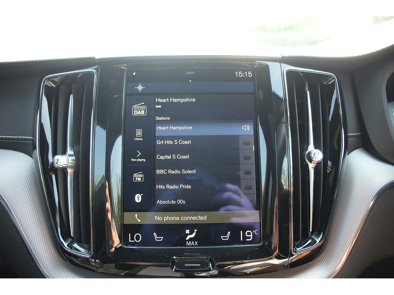 Volvo XC60 view 25