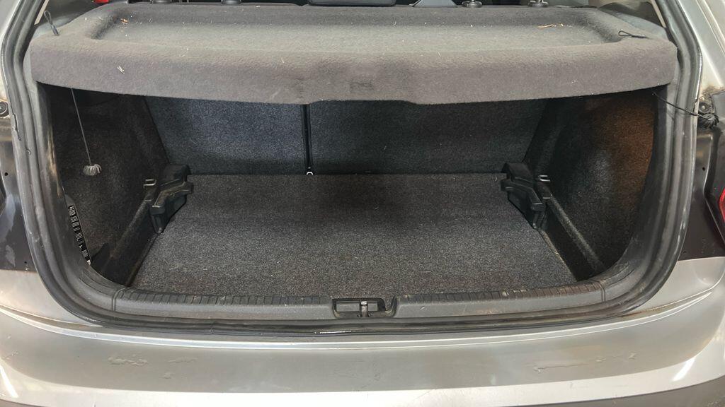 Volkswagen Polo view 15