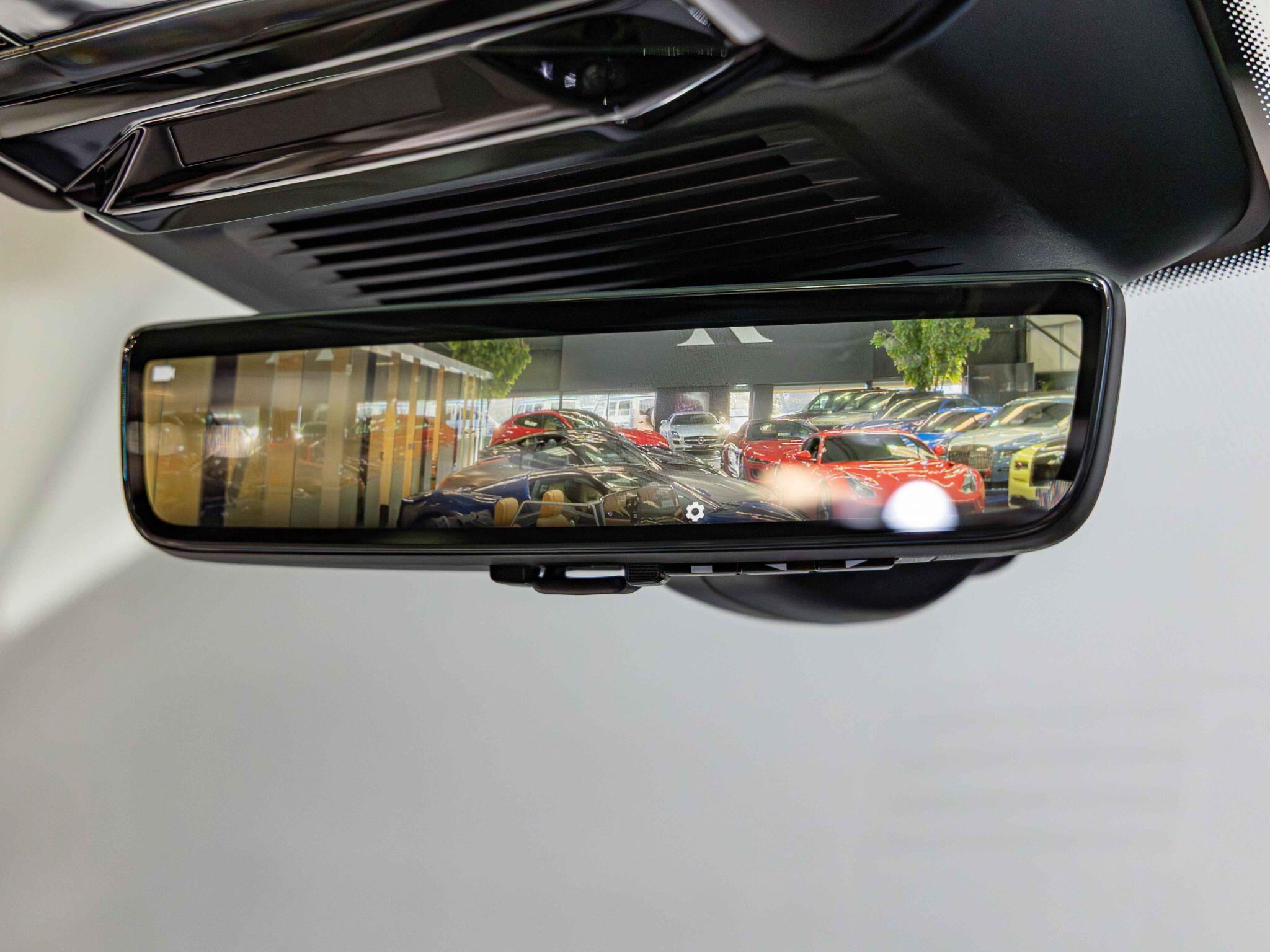 Land Rover Range Rover view 23