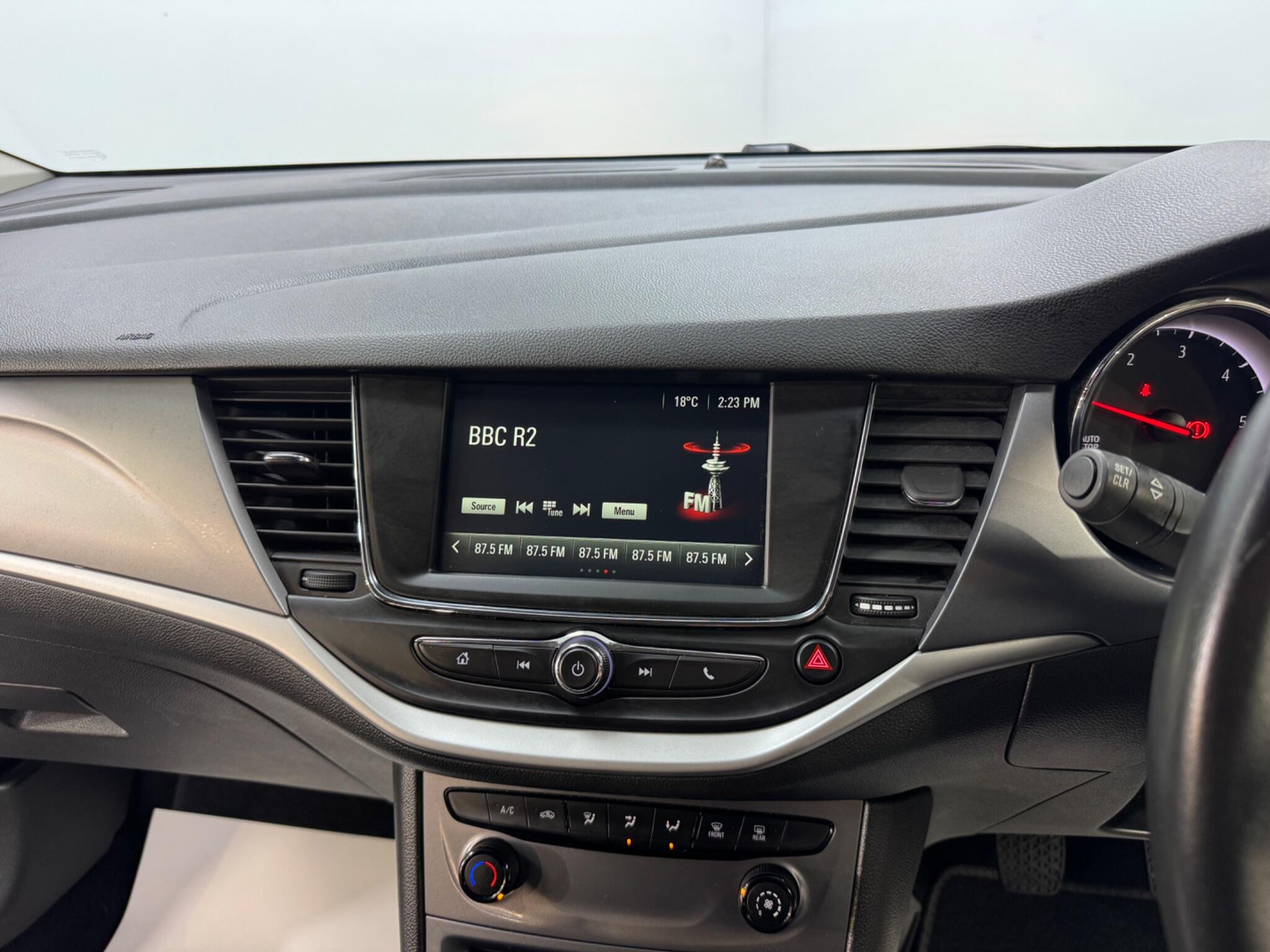 Vauxhall Astra view 29