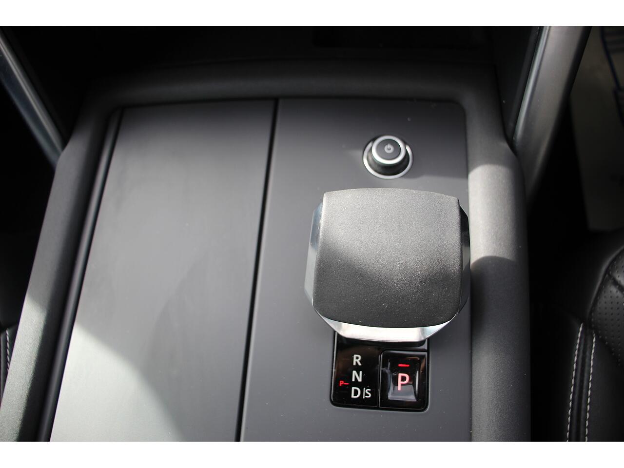 Land Rover Discovery view 44