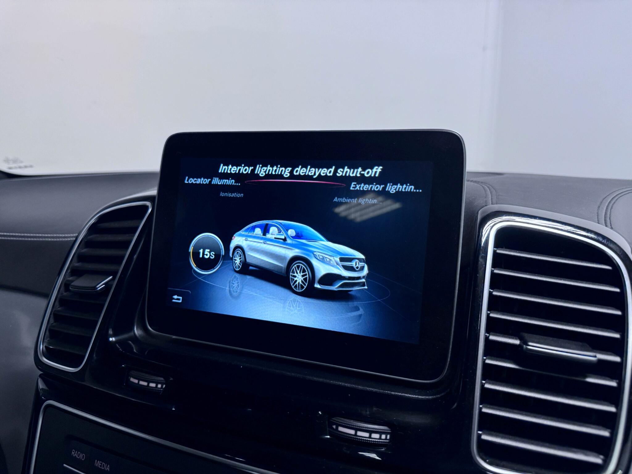 Mercedes-Benz Gle view 59