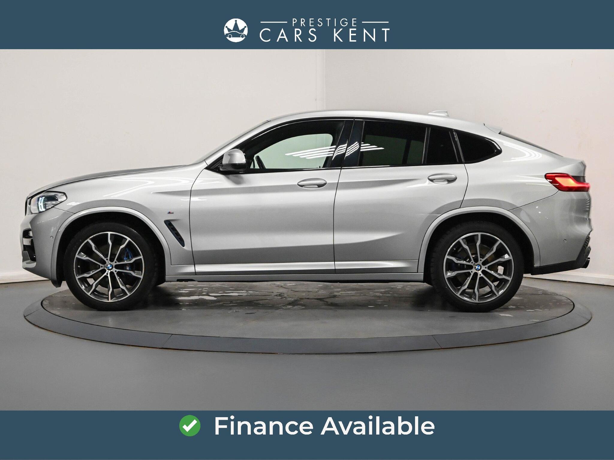 BMW X4 view 4