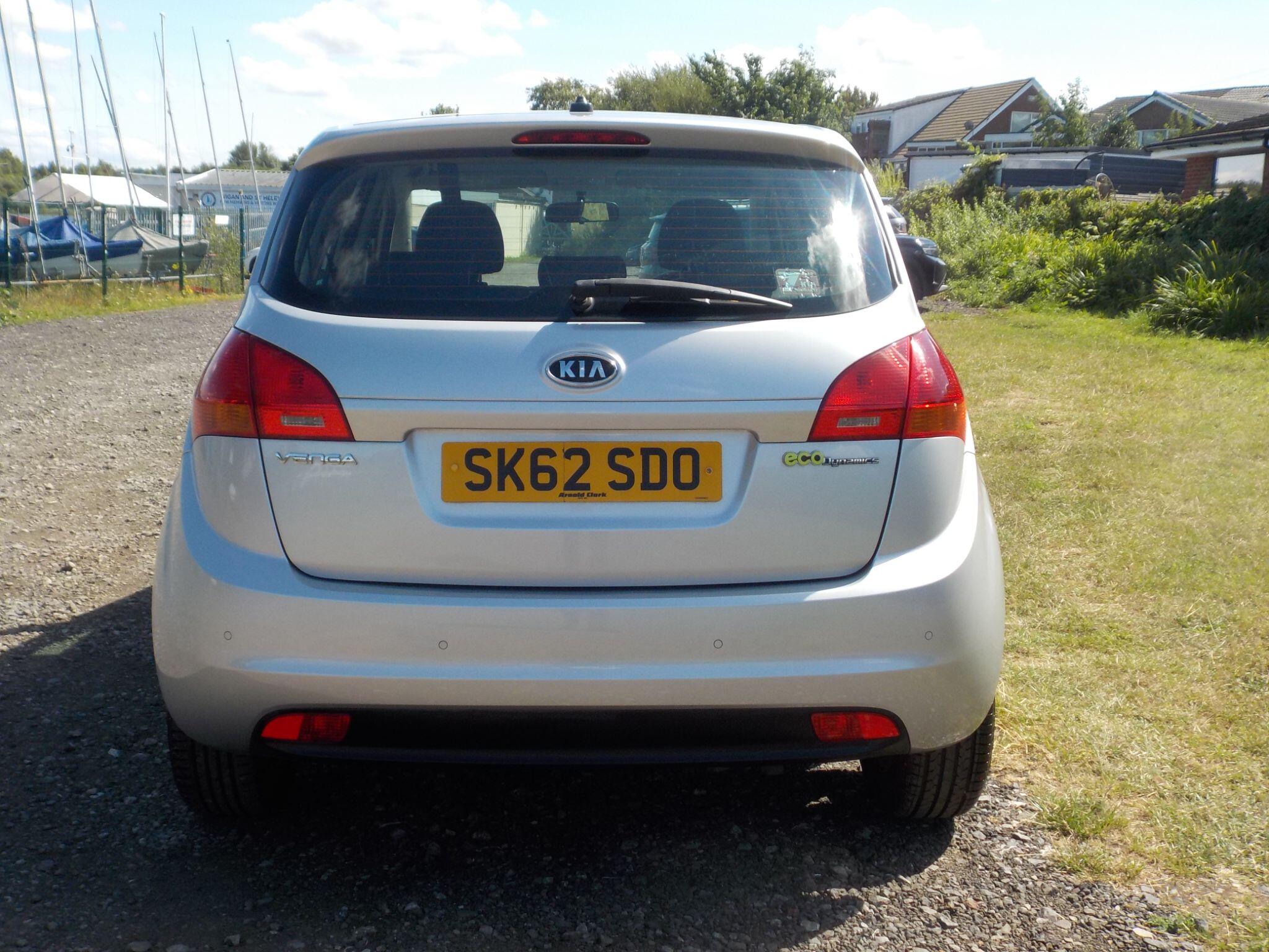 Kia Venga 1.4 EcoDynamics 2 Euro 5 (s/s) 5dr