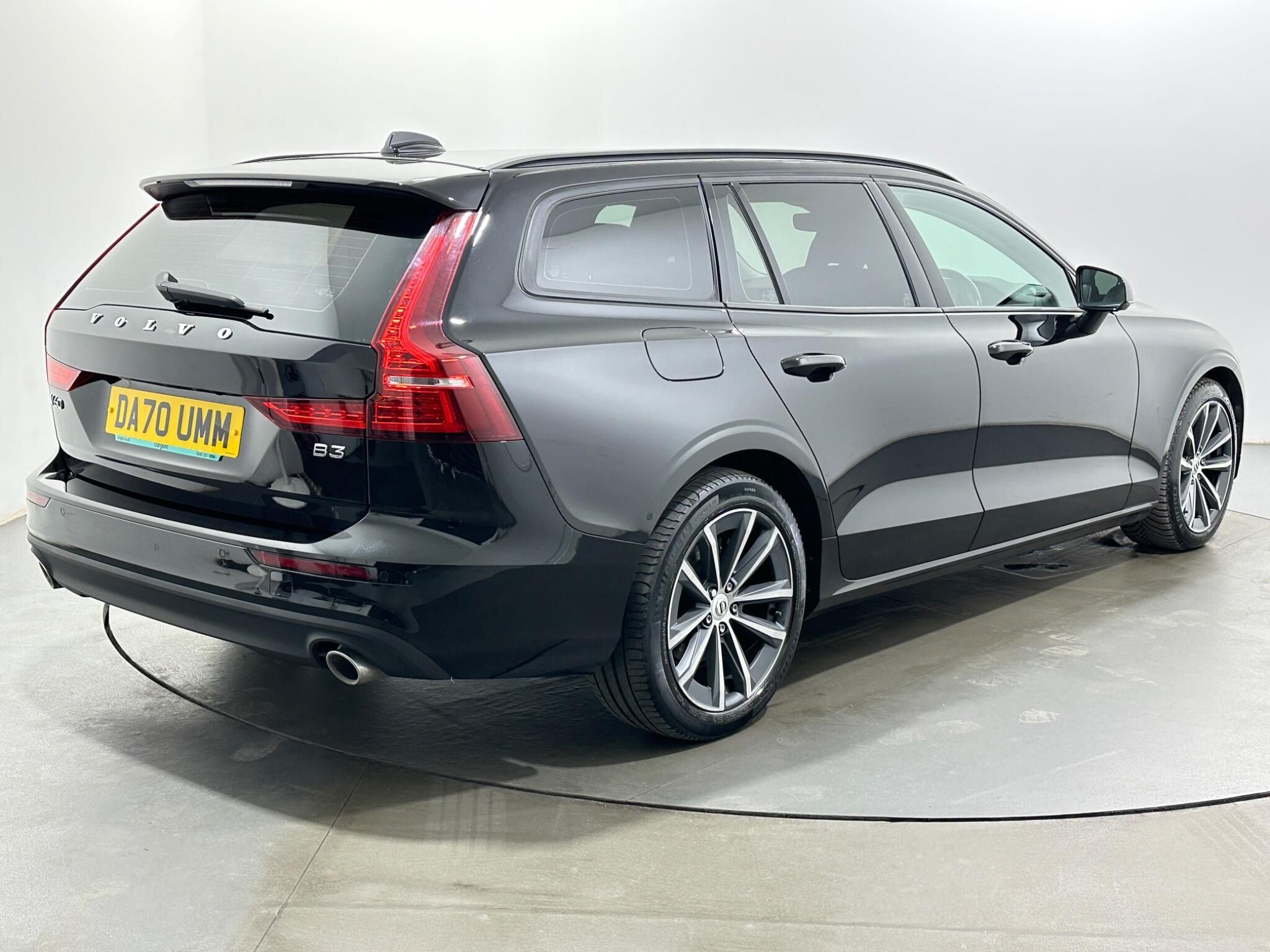 Volvo V60 view 8