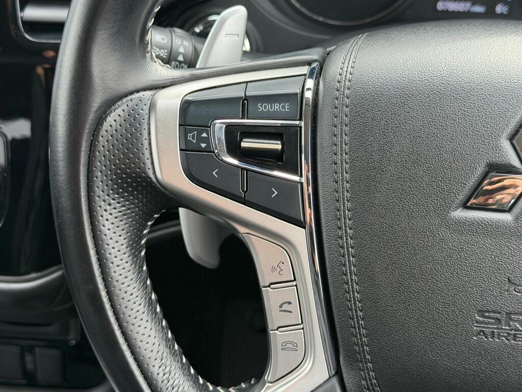 Mitsubishi Outlander view 26