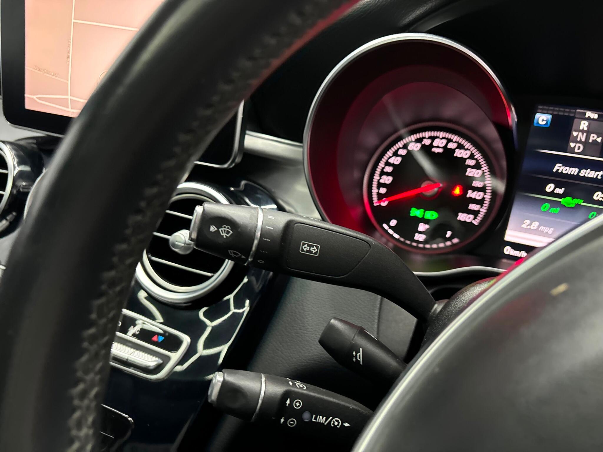 Mercedes-Benz C Class view 14