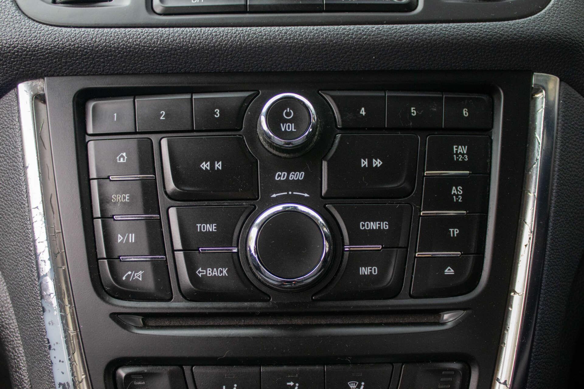 Vauxhall Mokka view 25