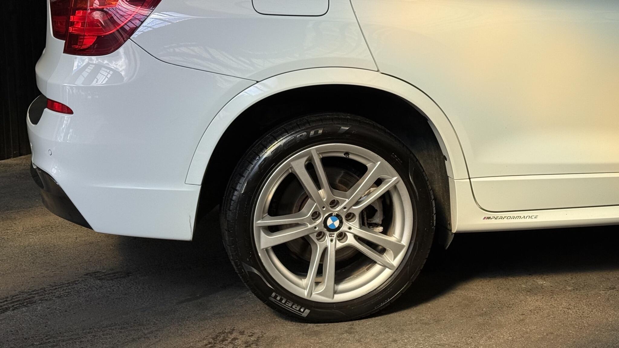 BMW X3 view 13