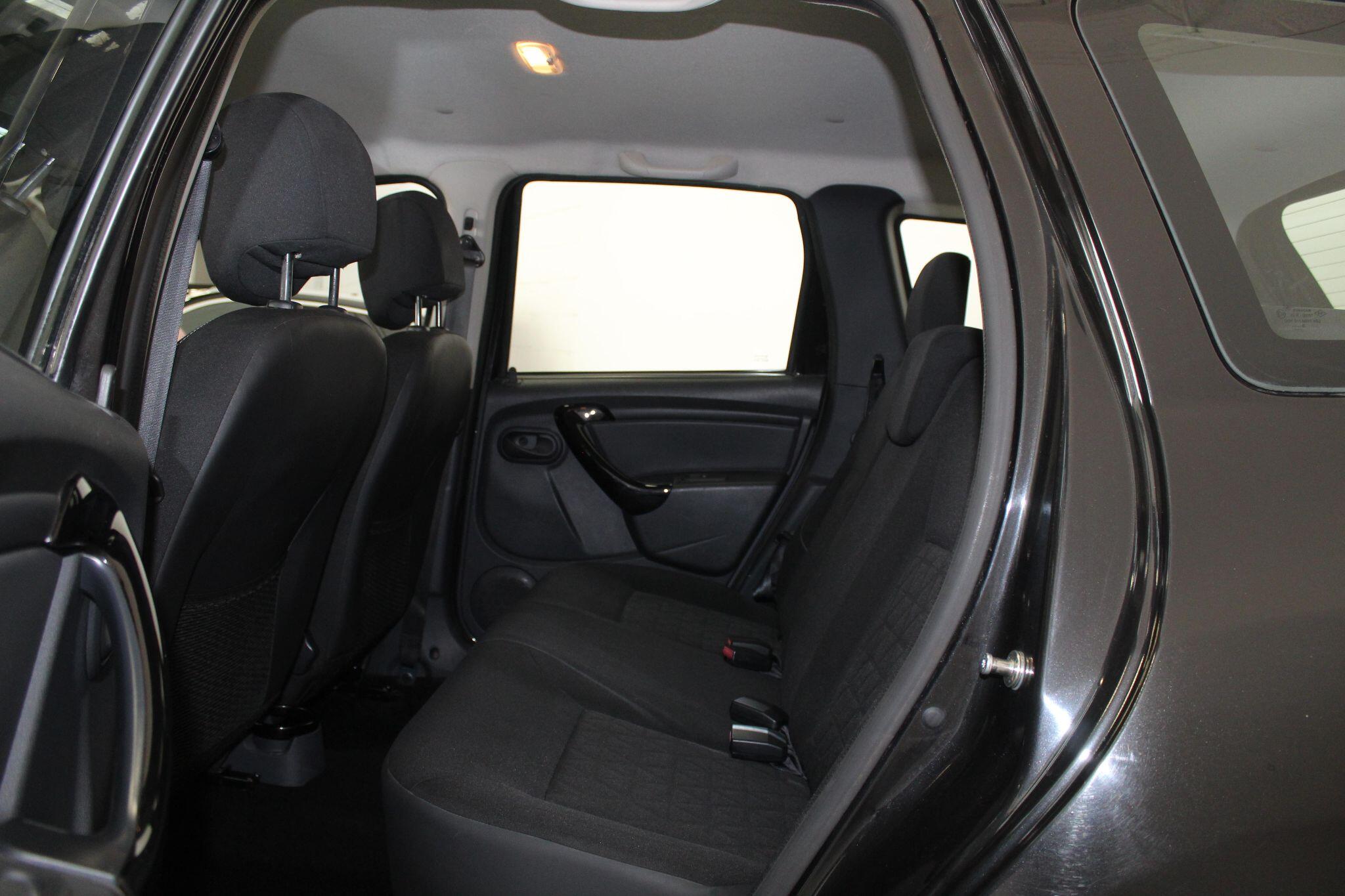 Dacia Duster view 48