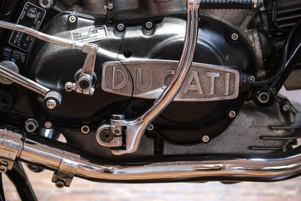 Ducati 750 view 7