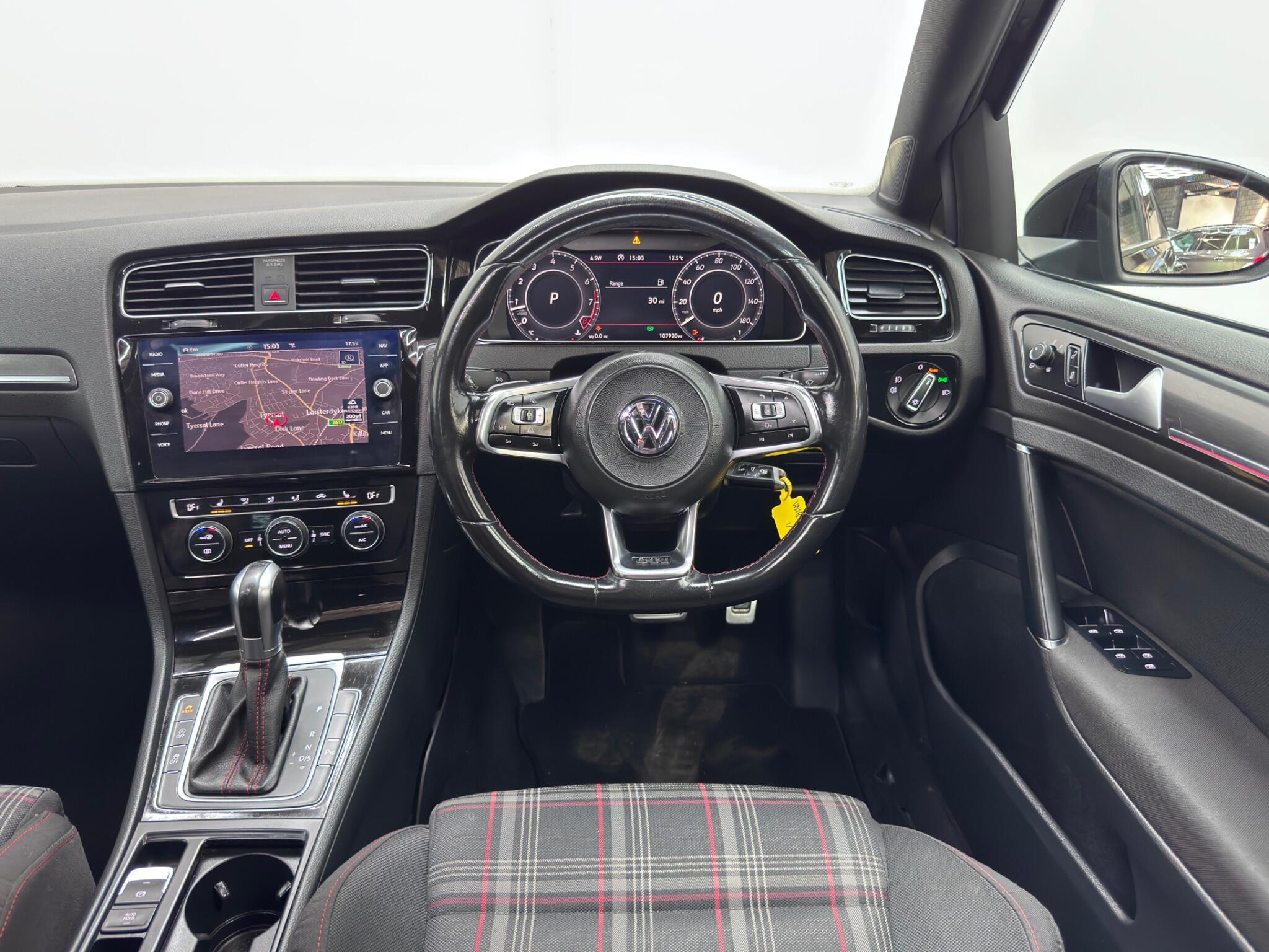 Volkswagen Golf view 25