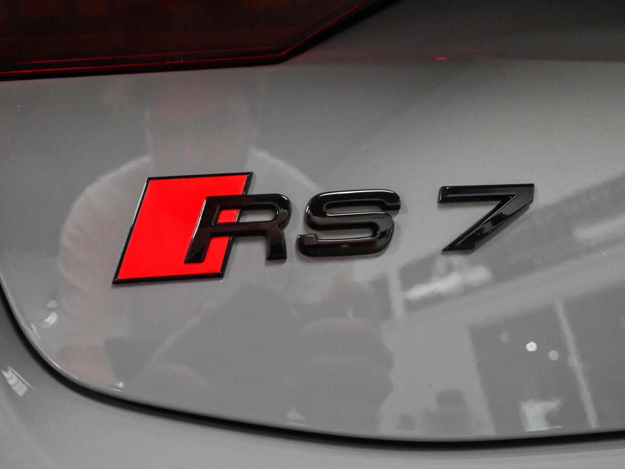 Audi RS7 view 28