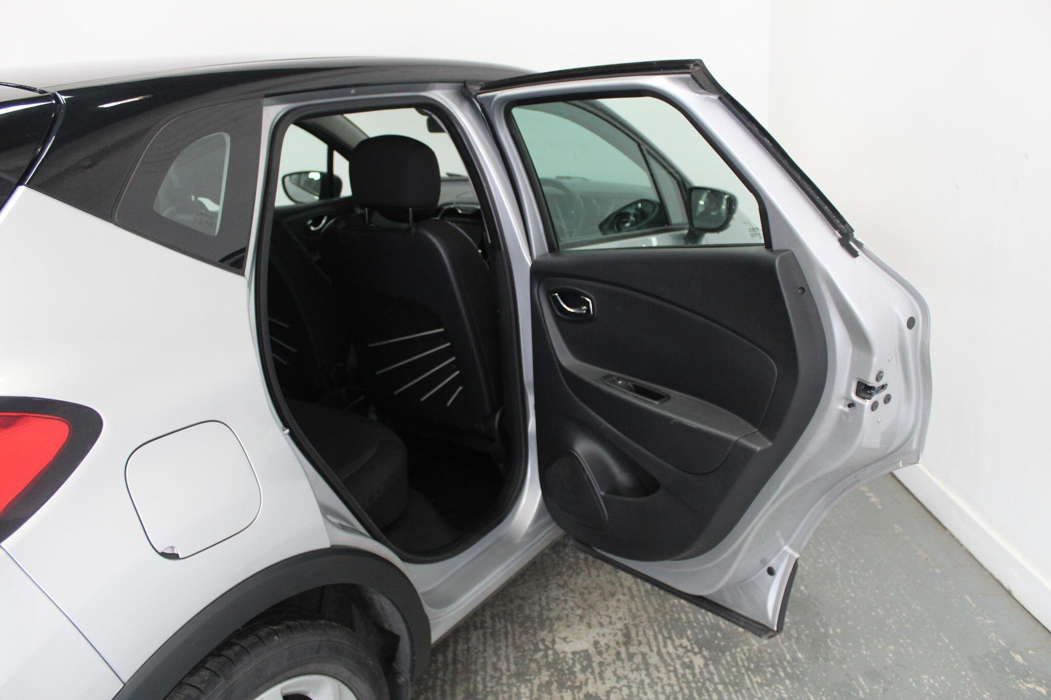 Renault Captur view 25