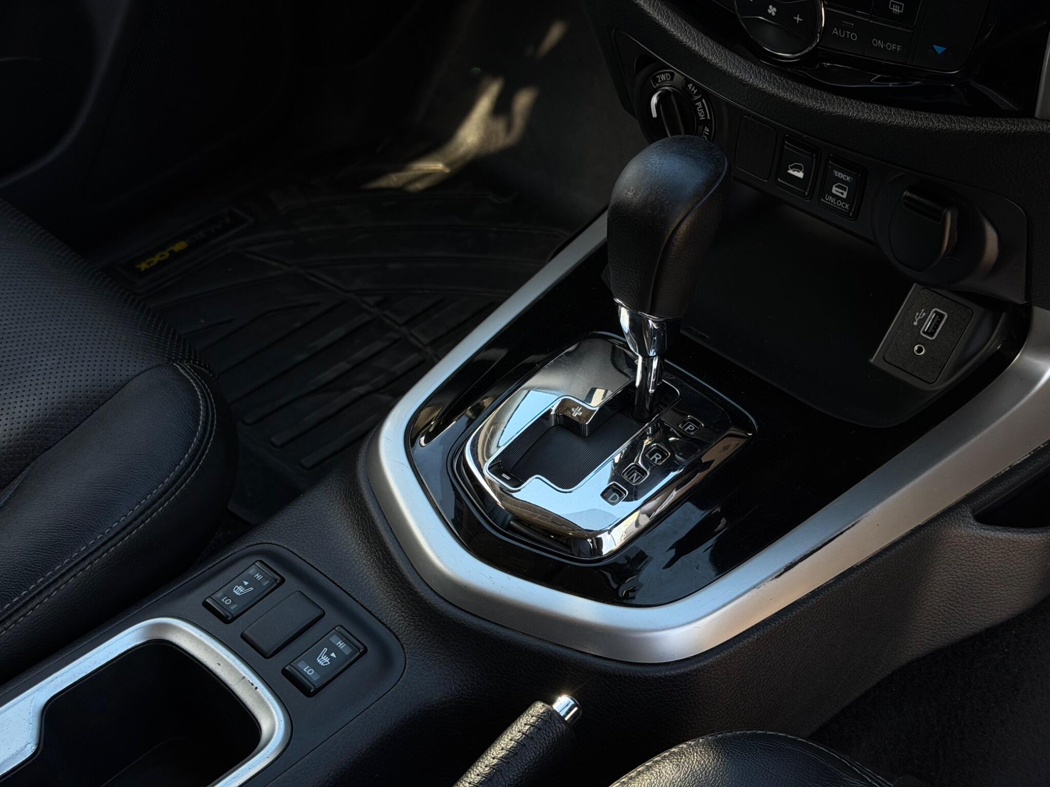 Nissan Navara view 13