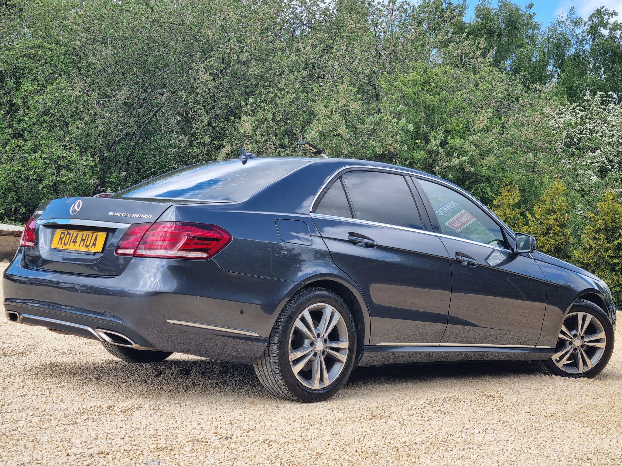 Mercedes-Benz E Class view 9