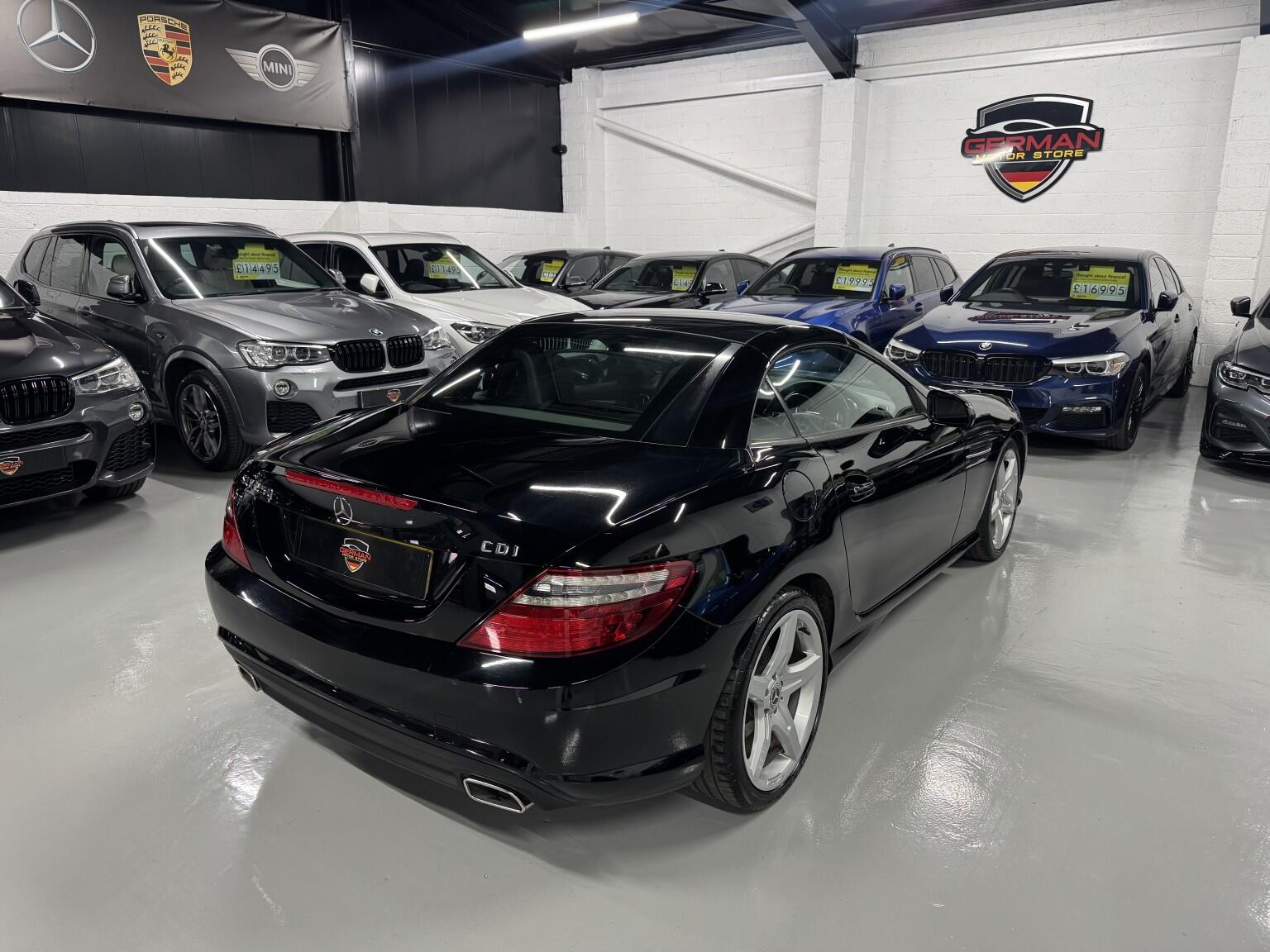Mercedes-Benz SLK view 13