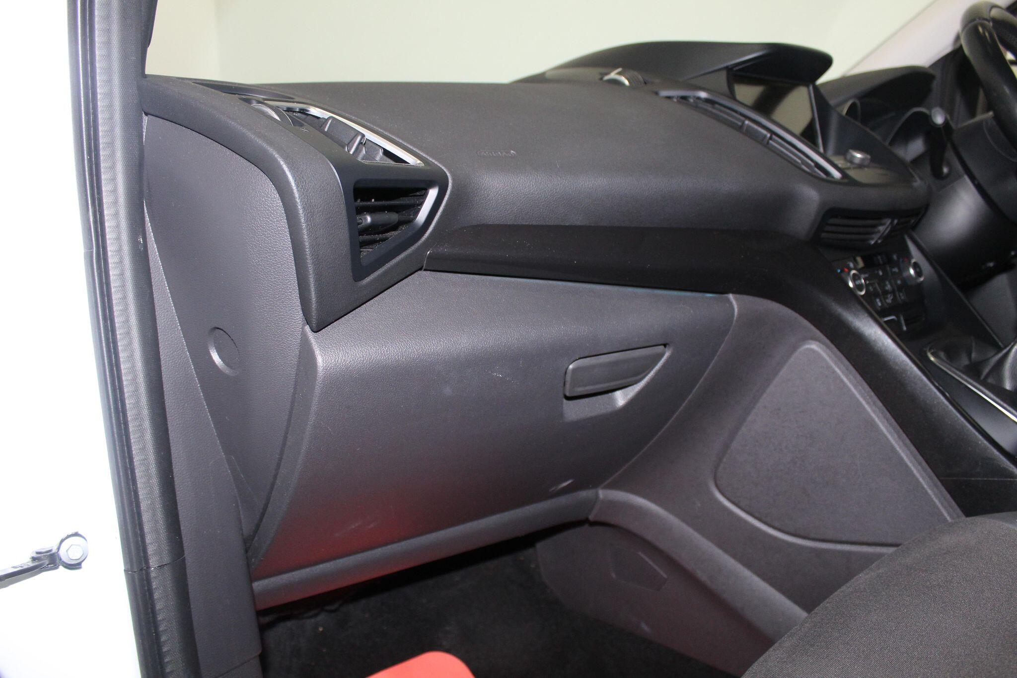 Ford Kuga view 29