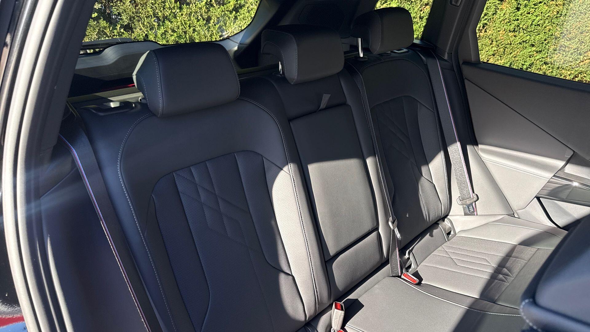 BMW X3 view 12