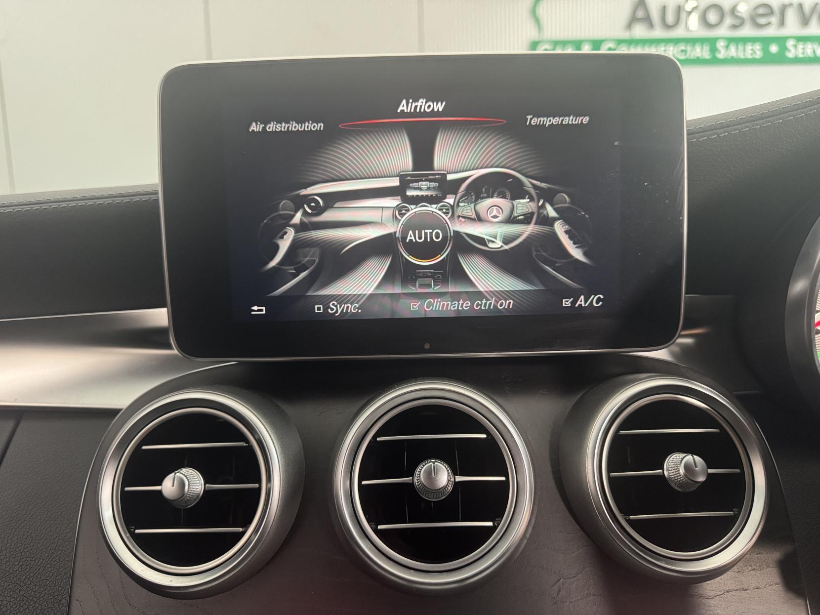 Mercedes-Benz C Class view 60