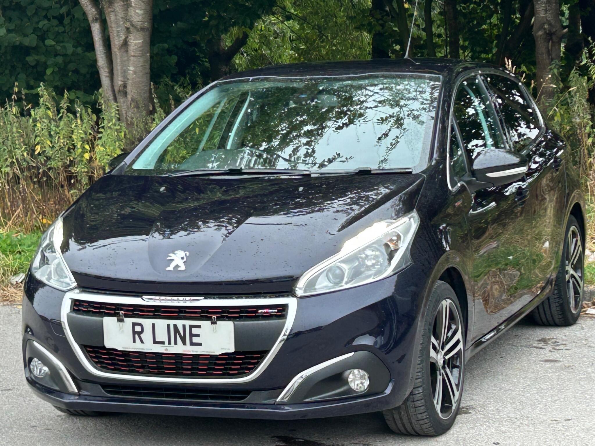 Peugeot 208 view 7