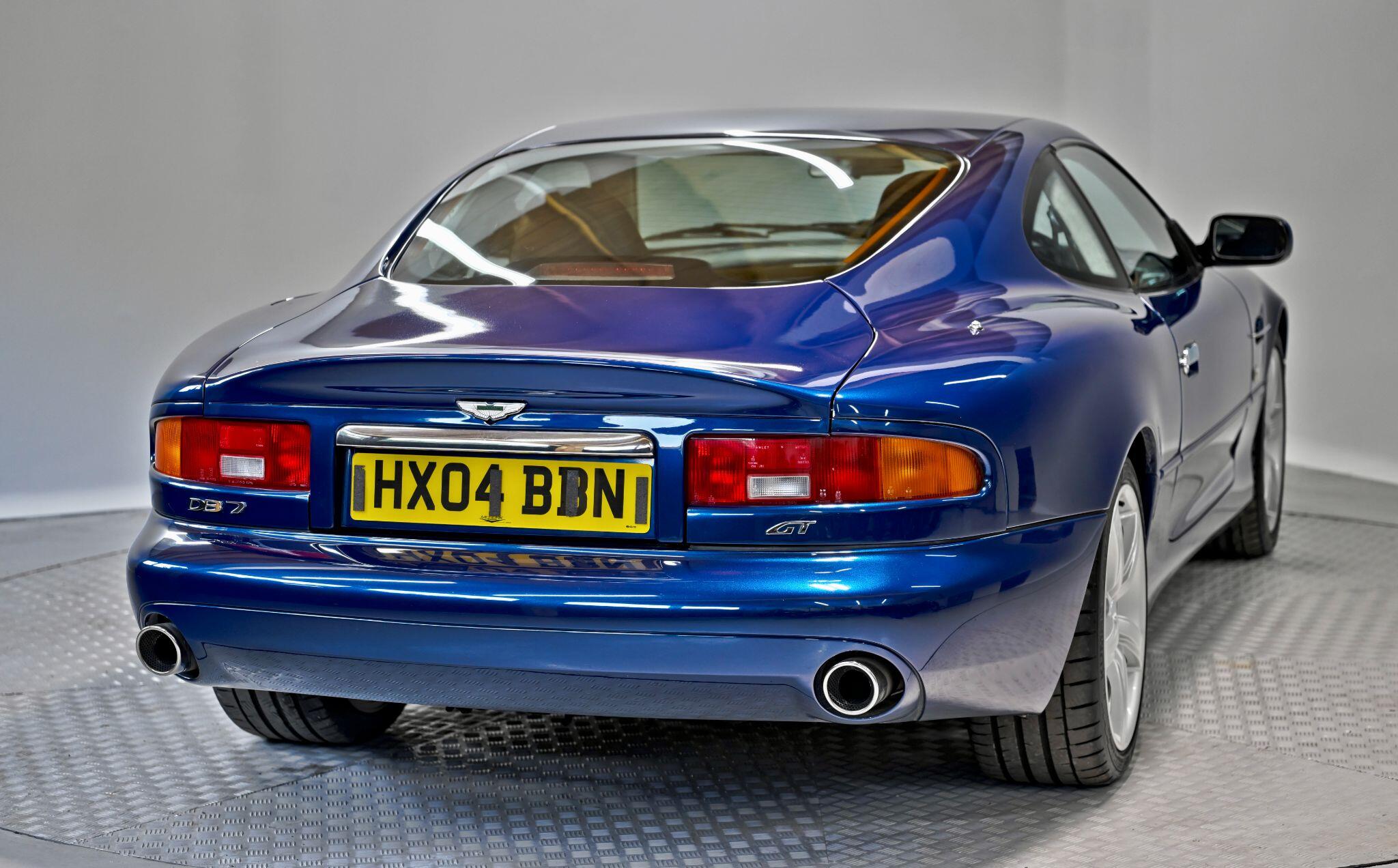 Aston Martin DB7 view 14