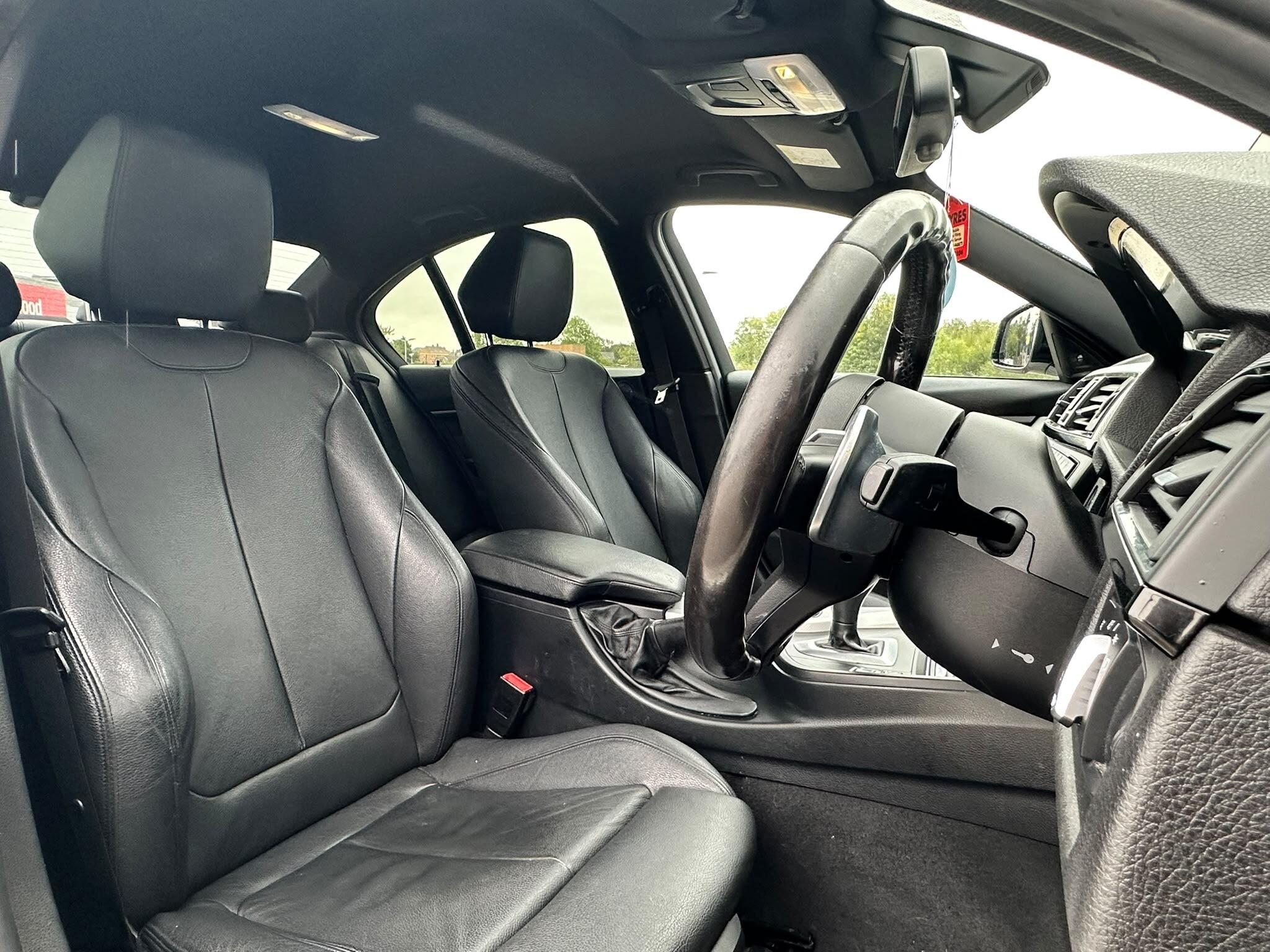 BMW 3 Series view 27