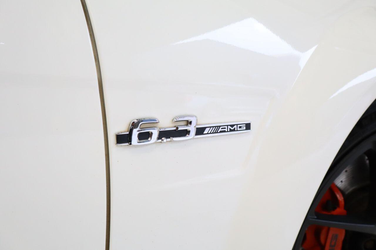 Mercedes-Benz C-Class view 4